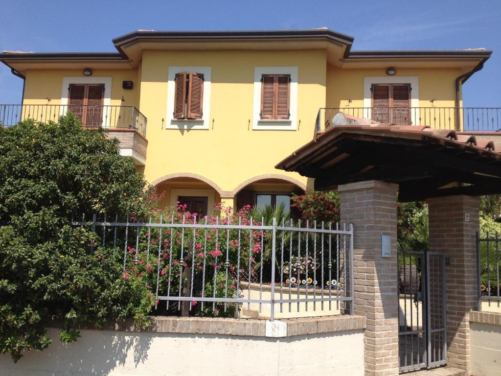 B&B La Capinera Санта-Мария-дельи-Анджели-э-деи-Мартири Экстерьер фото